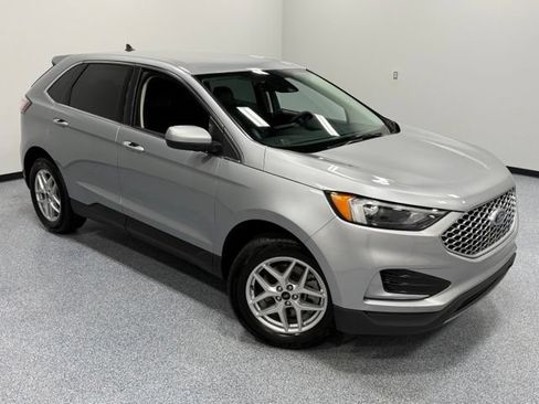 Used 2024 Ford Edge SEL AWD/4WD image 30