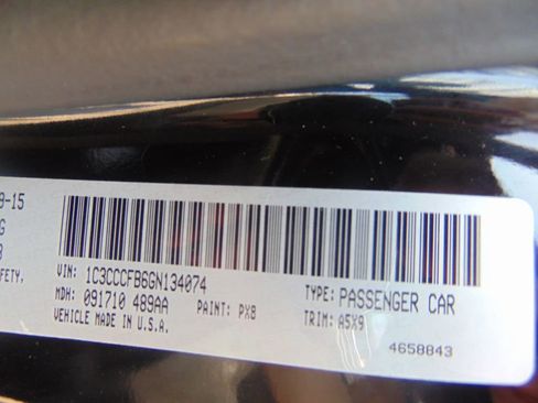 Used 2016 Chrysler 200 LX image 29