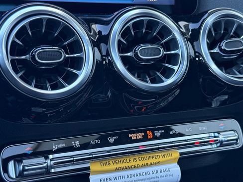 New 2026 Mercedes-Benz GLA 35 AMG 4MATIC image 26