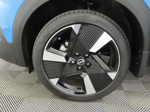 Used 2025 Nissan Kicks SR image 31