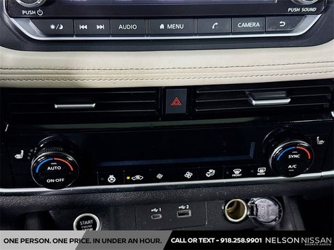 Certified 2021 Nissan Rogue SV w/ Premium Package image 15