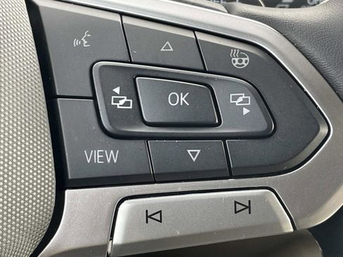 Certified 2025 Volkswagen Atlas SE w/ Panoramic Sunroof Package image 25