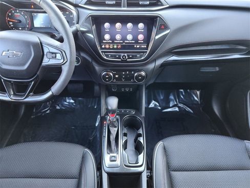 Used 2023 Chevrolet TrailBlazer RS w/ Convenience Package image 12