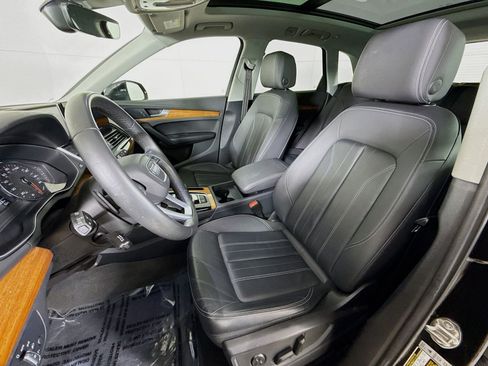 Certified 2023 Audi Q5 2.0T Premium w/ Convenience Package image 5