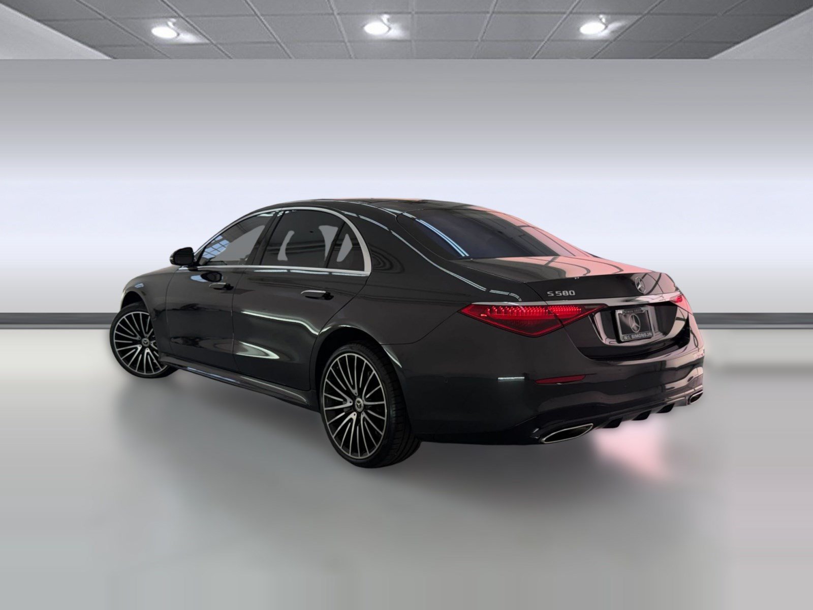 Used 2021 Mercedes-Benz S 580 4MATIC Sedan image 3
