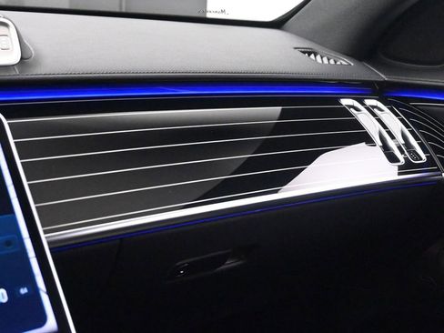 Used 2023 Mercedes-Benz S 500 4MATIC w/ AMG Line image 58