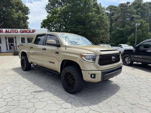 Used 2018 Toyota Tundra Limited w/ Limited Premium Package AWD/4WD image 1