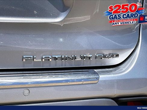 Used 2023 Toyota Highlander Platinum AWD/4WD image 8