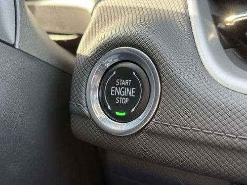 Used 2025 Chevrolet TrailBlazer LT image 30