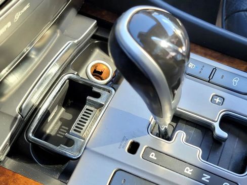 Used 2012 Hyundai Equus Signature image 18