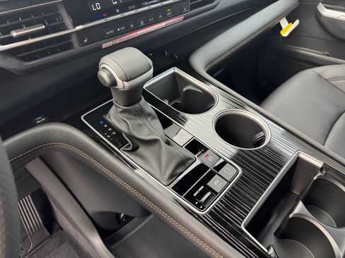 New 2026 Toyota Sienna XLE Woodland Edition AWD/4WD image 15
