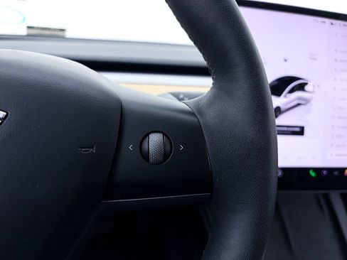 Used 2023 Tesla Model 3 Standard Range RWD image 39