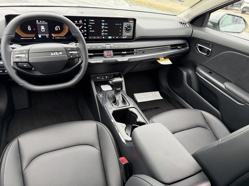 New 2026 Kia K4 EX FWD image 17