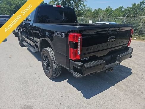 Used 2023 Ford F250 Lariat w/ Lariat Ultimate Package AWD/4WD image 3