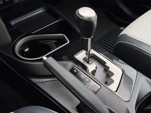 Certified 2017 Toyota RAV4 Limited image 27