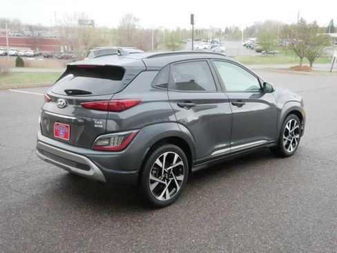 Used 2023 Hyundai Kona Limited AWD/4WD image 5