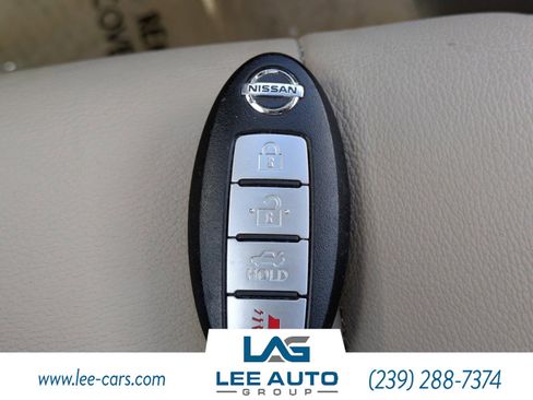 Used 2011 Nissan Altima 3.5 SR w/ 3.5SR Premium Pkg image 25