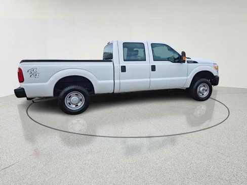 Used 2014 Ford F250 XL w/ Power Equipment Group AWD/4WD image 8