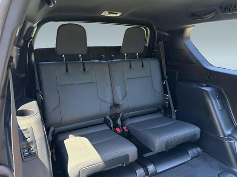 Used 2023 Lexus GX 460 Premium AWD/4WD image 34