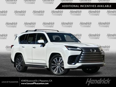 New 2025 Lexus LX 600 4WD w/ Luxury Package