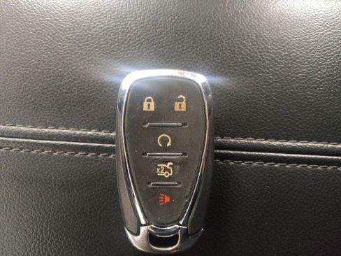 Used 2023 Chevrolet Malibu LT FWD image 32
