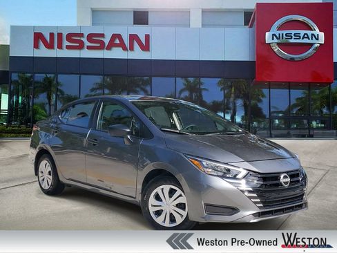 Certified 2025 Nissan Versa S w/ Trunk Package FWD image 1