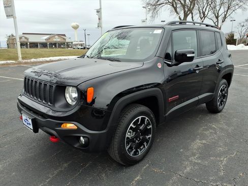 Used 2023 Jeep Renegade Trailhawk w/ Sun/Sound Group image 3