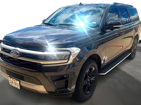 Used 2022 Ford Expedition Max XLT RWD image 1