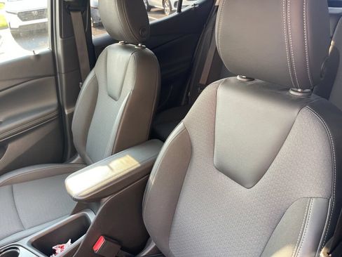 Used 2023 Buick Encore GX Select w/ Safety Package II AWD/4WD image 6