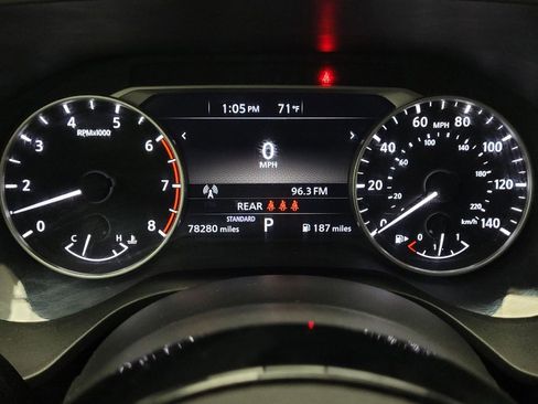 Used 2022 Nissan Rogue SV FWD image 23