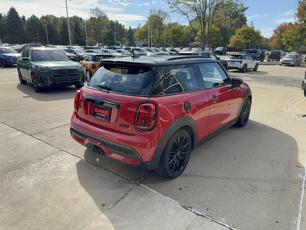 Used 2024 MINI Cooper S FWD image 4