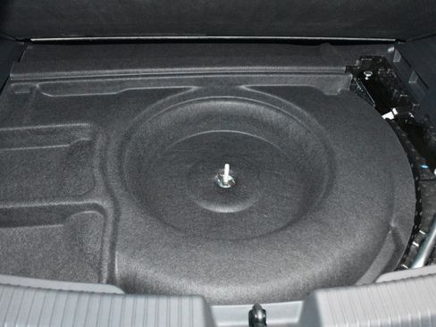 New 2026 Volkswagen Atlas Cross Sport SE image 24