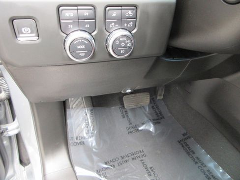 Used 2024 GMC Sierra 1500 Denali Ultimate AWD/4WD image 33