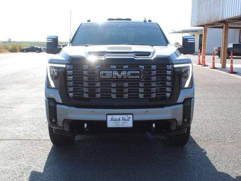 Used 2025 GMC Sierra 2500 Denali Ultimate AWD/4WD image 9