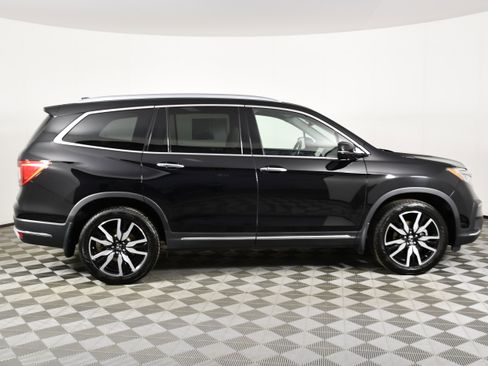 Used 2019 Honda Pilot Touring image 5