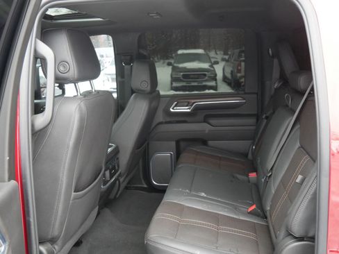 Used 2024 Chevrolet Silverado 2500 High Country w/ Technology Package image 12