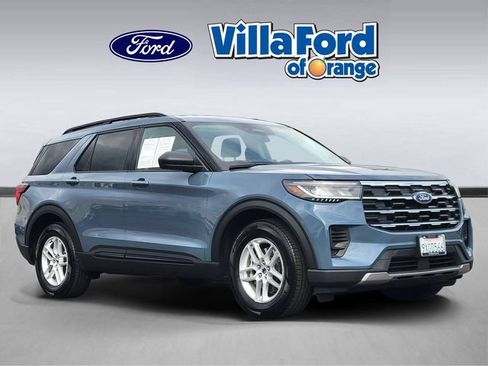 Used 2026 Ford Explorer Active RWD image 1