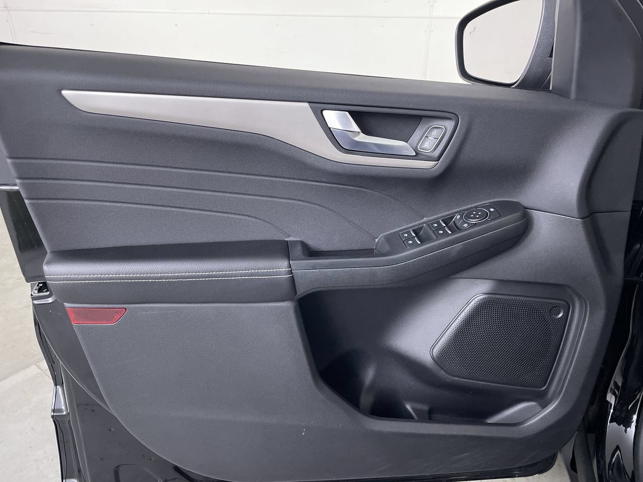 Used 2022 Ford Escape SEL AWD/4WD image 11