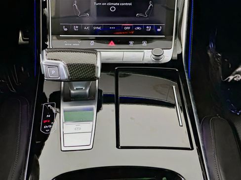 Used 2022 Audi S8 w/ S8 Executive Package image 14