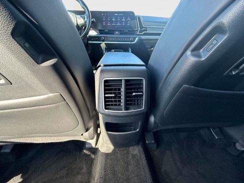 Used 2023 Kia Sportage EX w/ EX Premium Package image 16