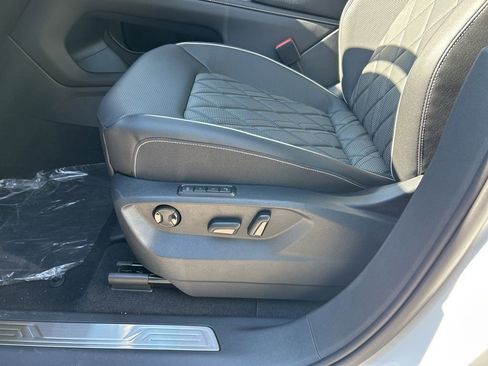 New 2026 Volkswagen Atlas SEL Premium R-Line AWD/4WD image 16