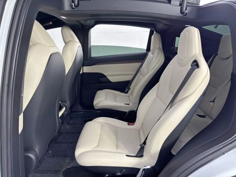 Used 2023 Tesla Model X Standard Range image 46