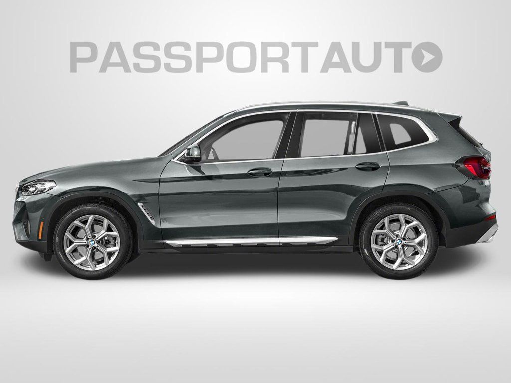 Certified 2024 BMW X3 xDrive30i w/ M Sport Package AWD/4WD image 3