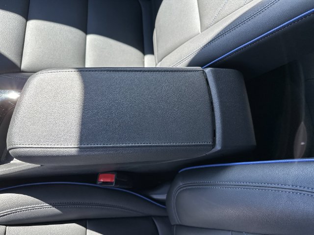 Used 2025 Buick Envista Sport Touring w/ Convenience I Package FWD image 25