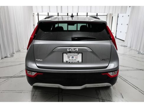 New 2026 Kia Niro Wind w/ Wind Preserve Package FWD image 6