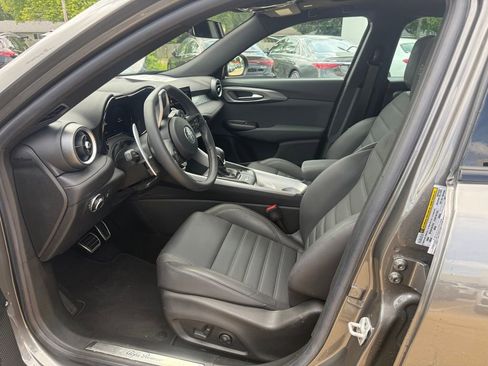 Used 2024 Alfa Romeo Tonale Veloce w/ Active Assist Package image 9