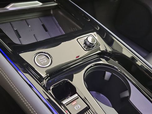 New 2026 Audi Q3 quattro 2.0T AWD/4WD image 34