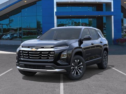 Used 2026 Chevrolet Equinox LT image 6