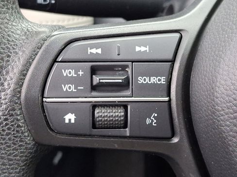 Certified 2025 Honda HR-V LX image 21