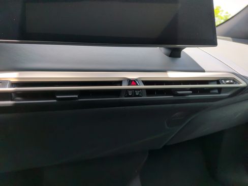 Used 2024 BMW iX M60 AWD/4WD image 19